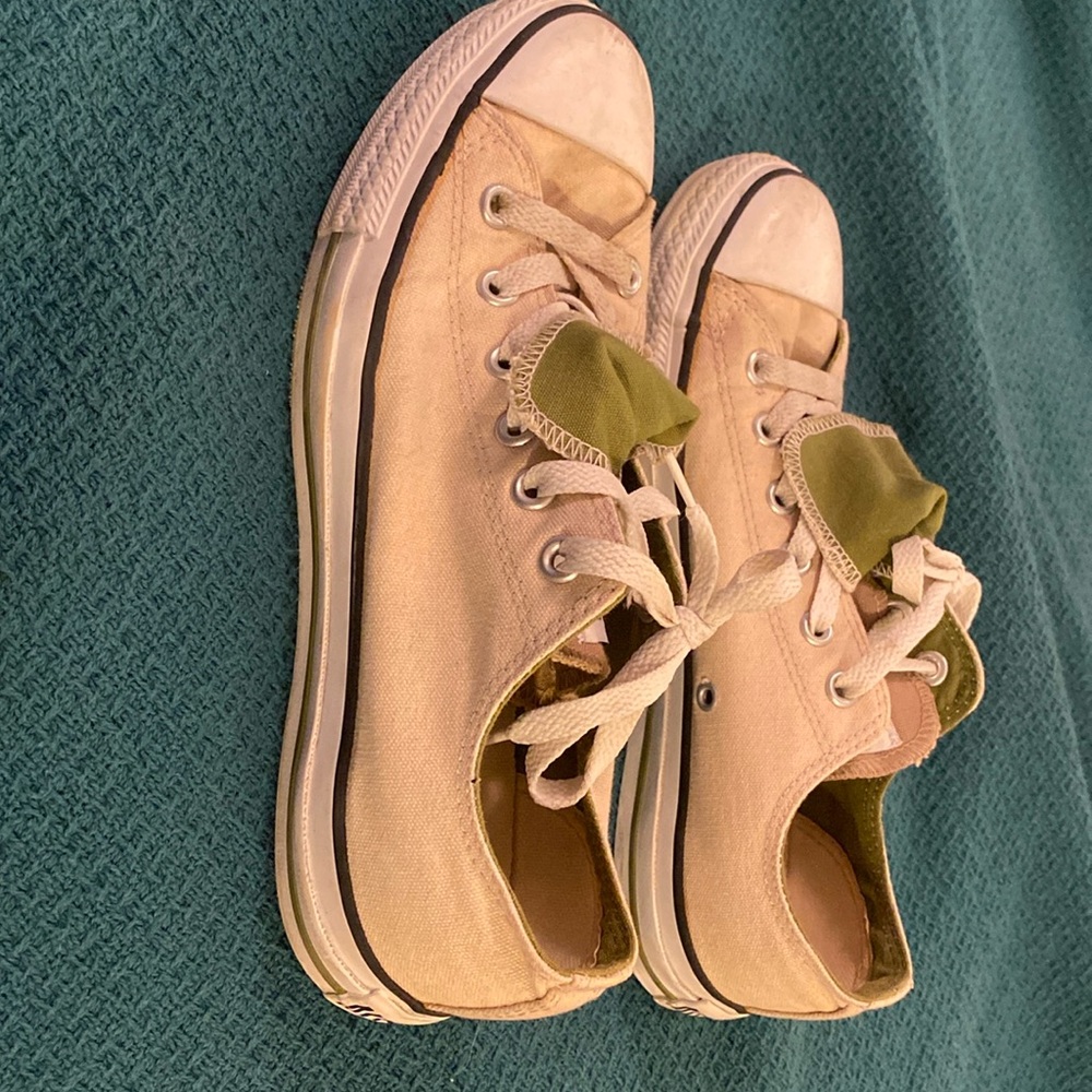 Khaki double tongue low tops converse